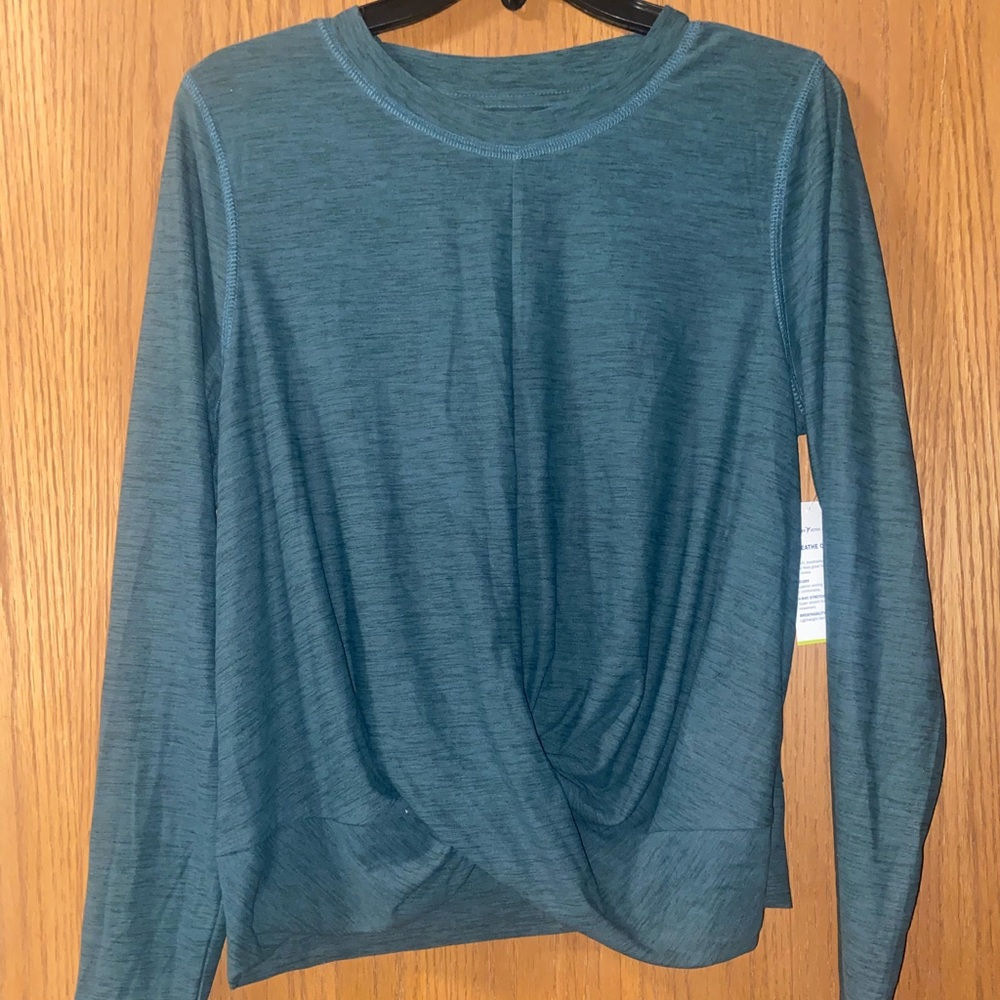 Old navy athletic top